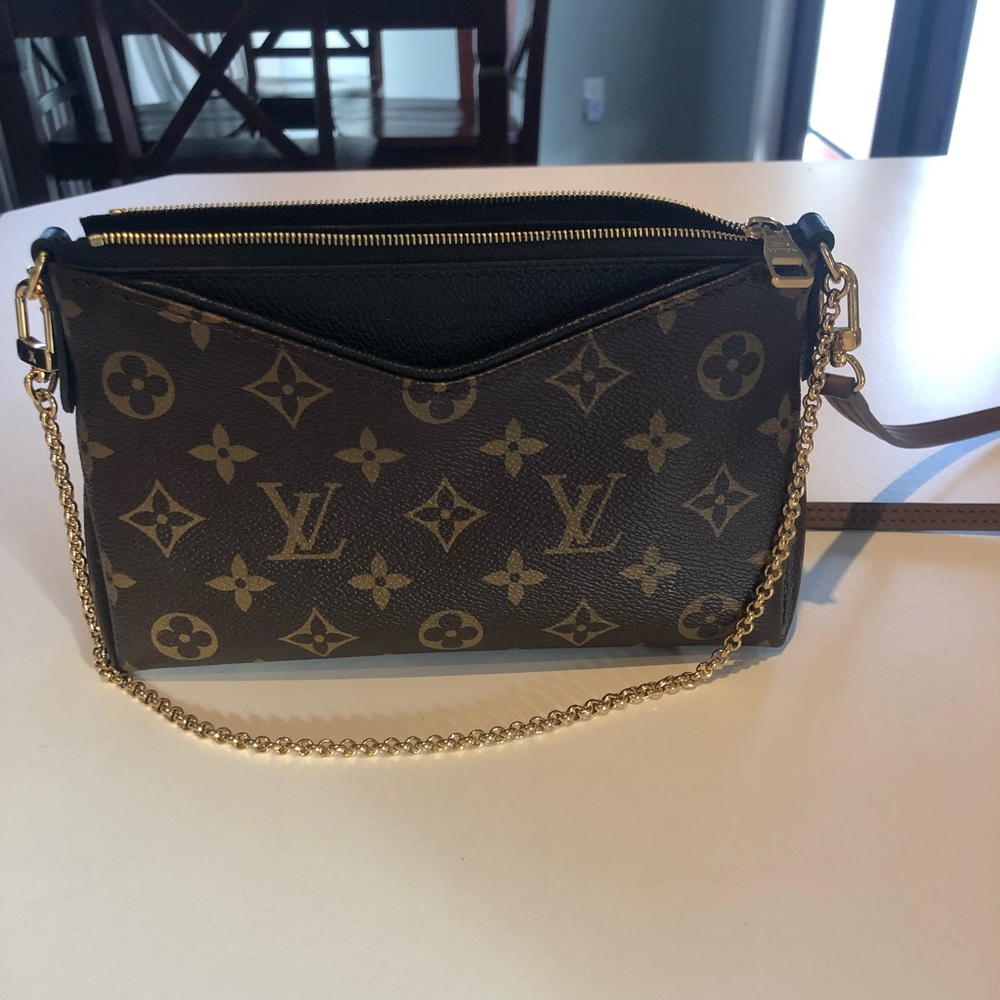 Louis Vuitton Pallas Clutch MNG Noir